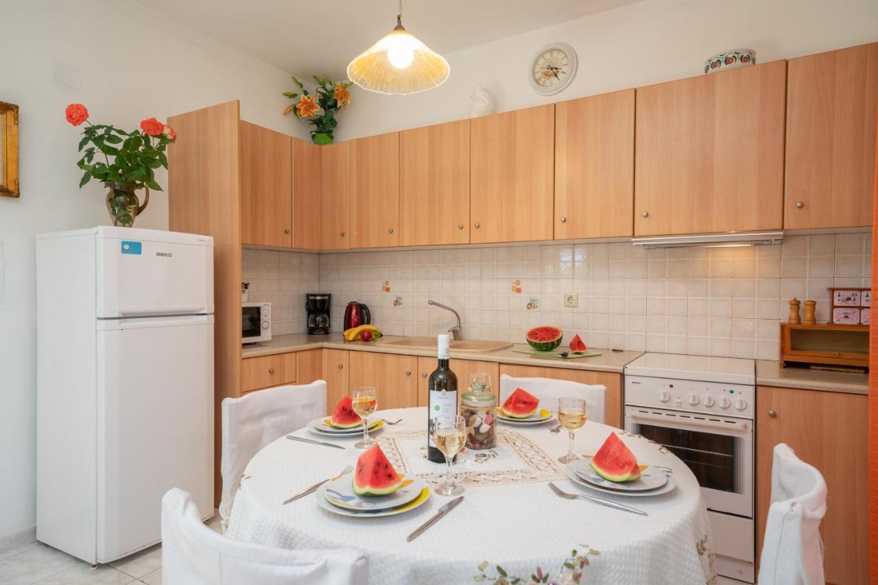 Monambeles Villas Svoronata Esterno foto