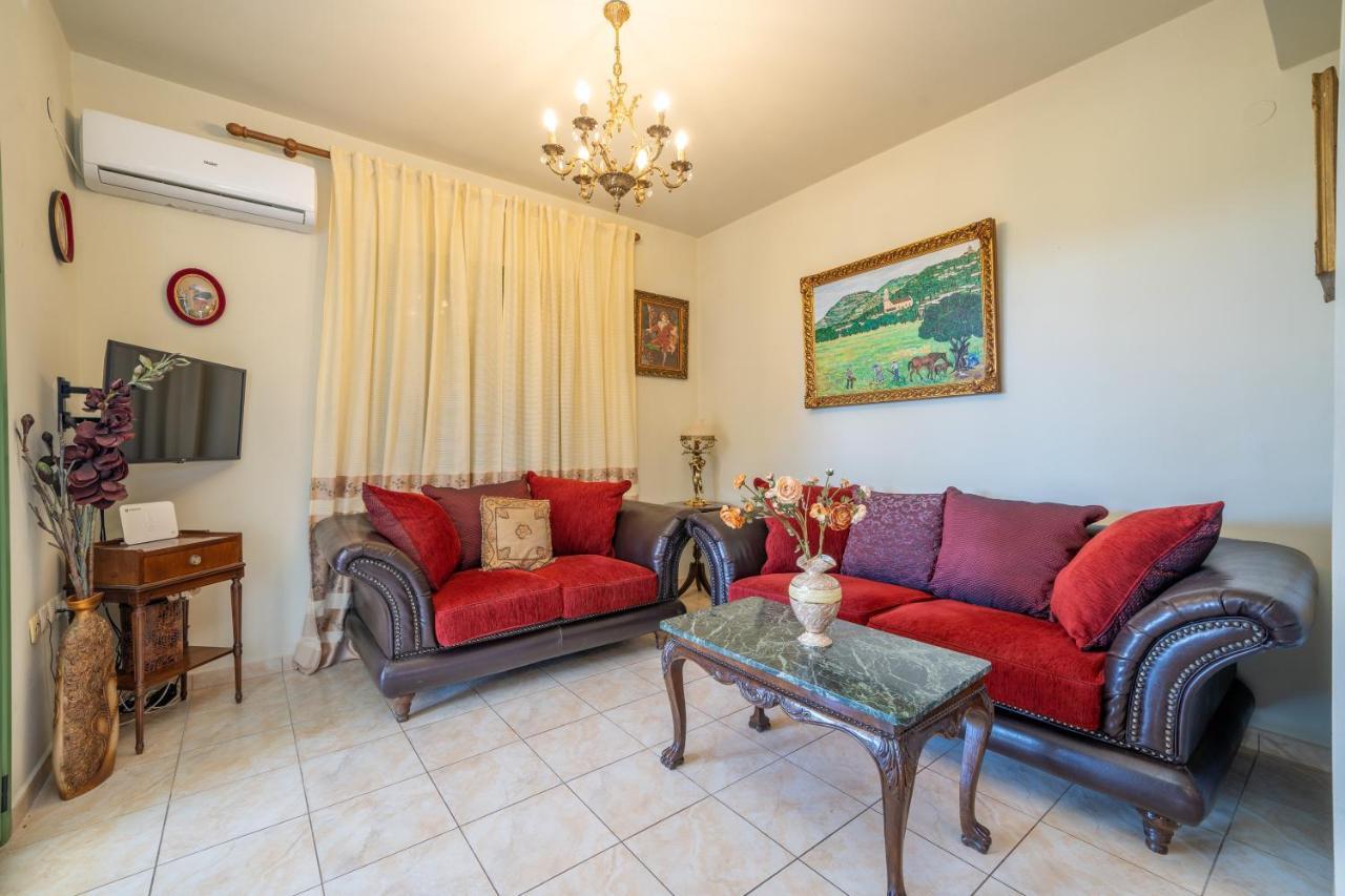Monambeles Villas Svoronata Esterno foto