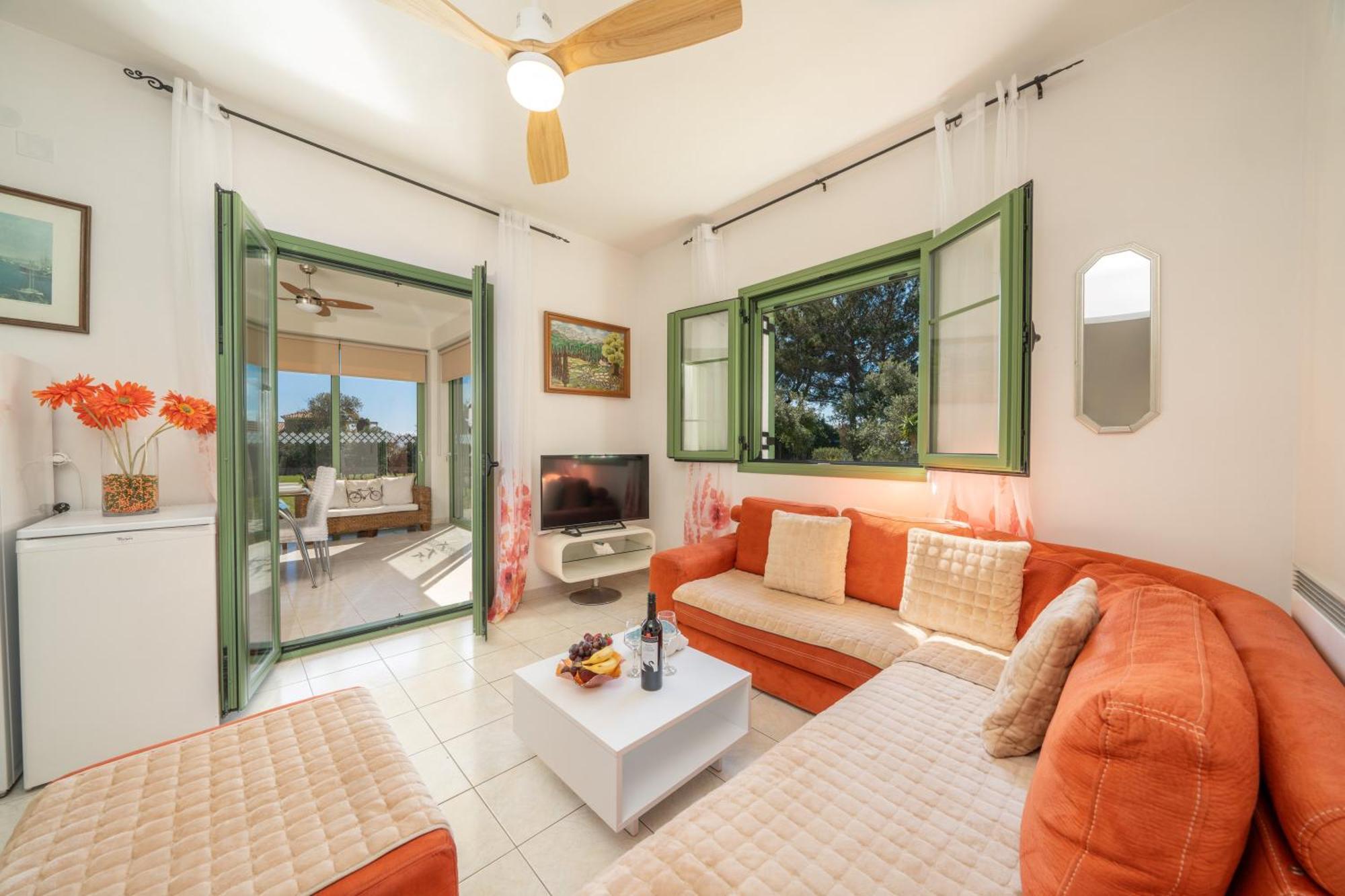 Monambeles Villas Svoronata Esterno foto