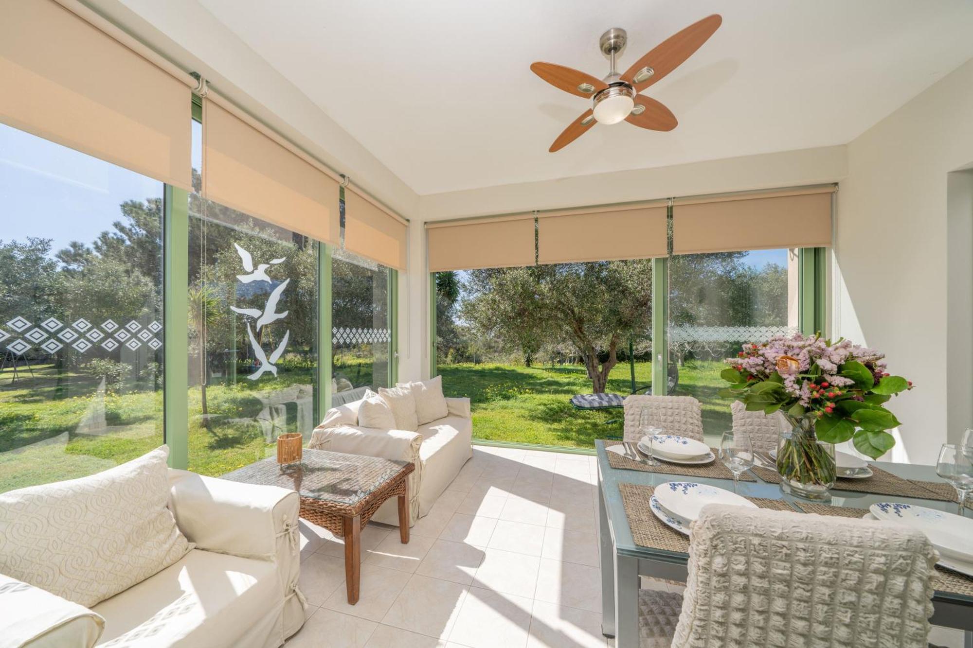 Monambeles Villas Svoronata Esterno foto