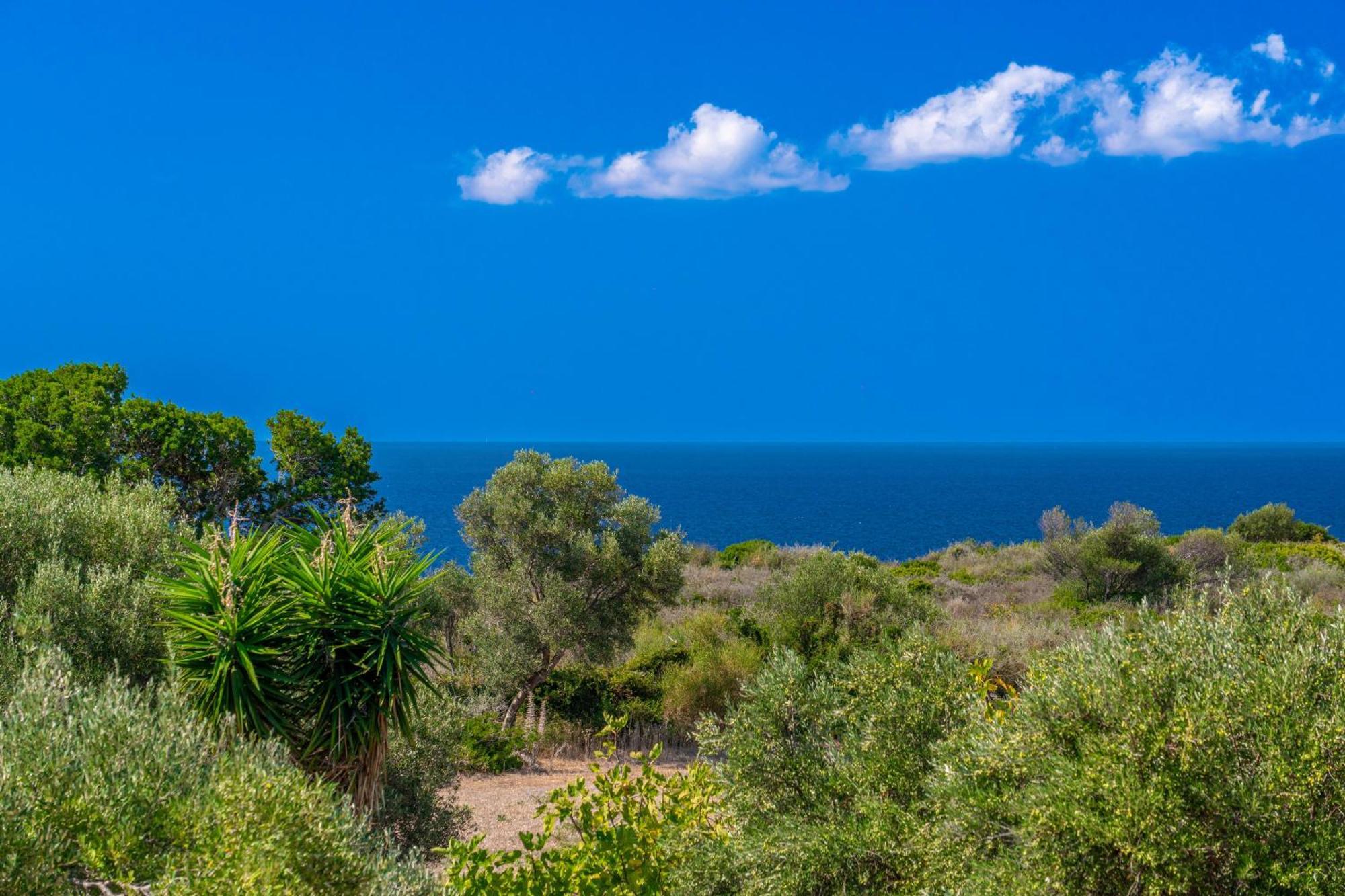 Monambeles Villas Svoronata Esterno foto